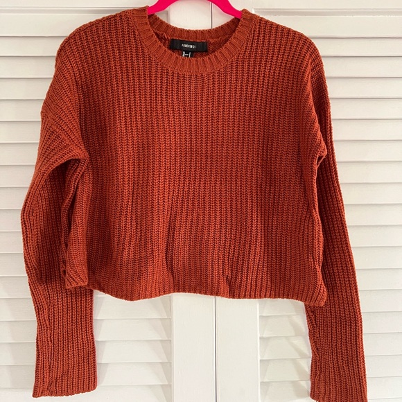 Cropped Sweater - Picture 2 of 6